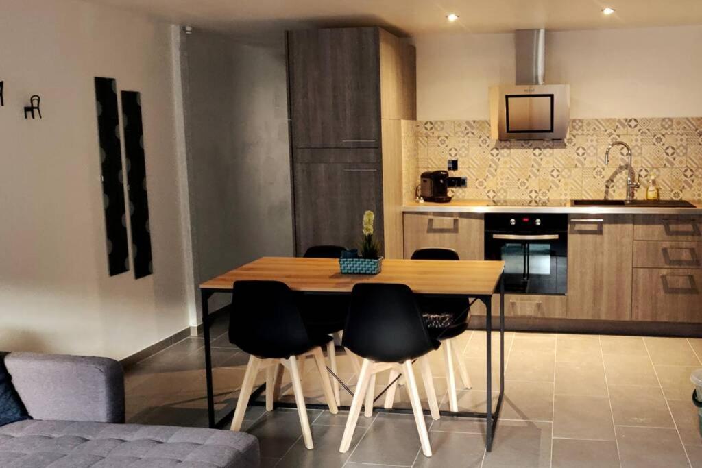 Le Blue, Appartement De Standing En Hyper-Centre 사르게민즈 외부 사진